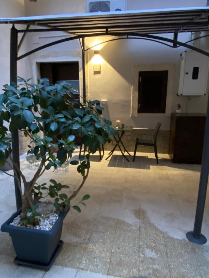 Il Cortiletto28 Rooms & House 锡拉库扎 外观 照片