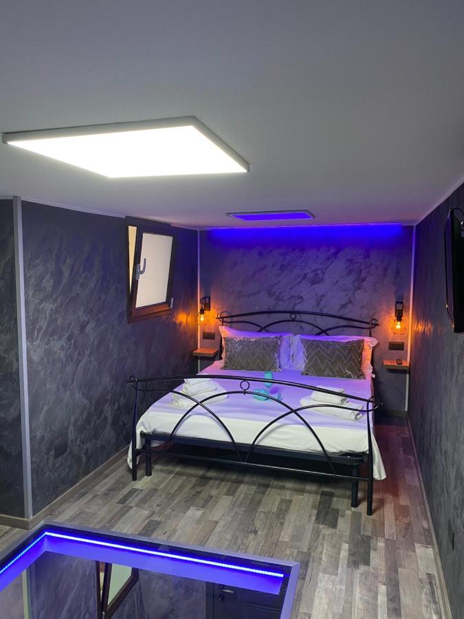 Il Cortiletto28 Rooms & House 锡拉库扎 外观 照片
